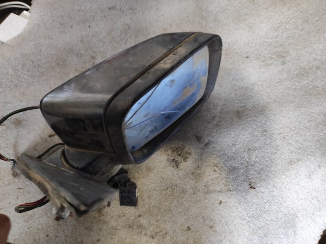 Праве дзеркало заднього виду 51168203742 BMW