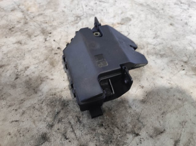 Замок і ручка дверей задка 51248196401 BMW