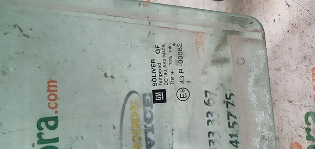 Скло задніх дверей, лівих 5161579 OPEL