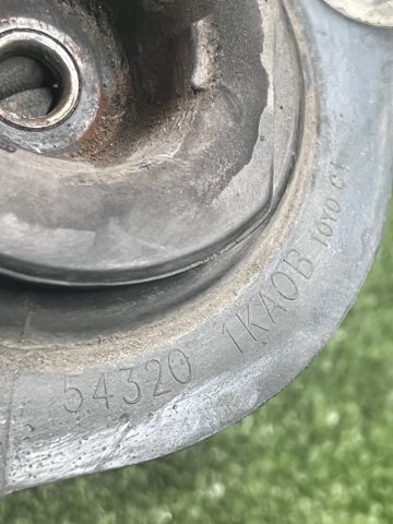 Опора амортизатора переднього правого 543201KA0B NISSAN