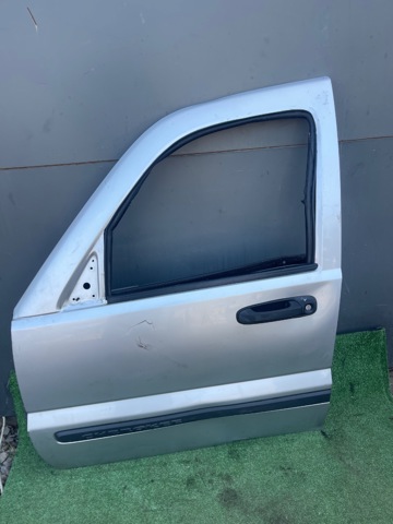 Водійські двері 55176891AH CHRYSLER