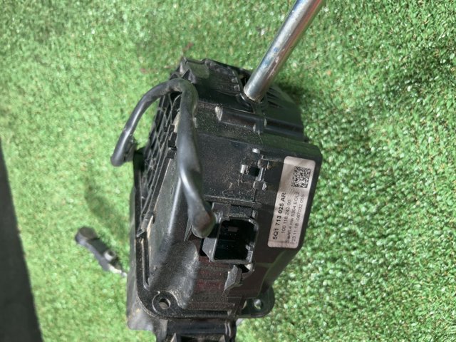 Механізм перемикання подільника передач 5Q1713025AR VAG