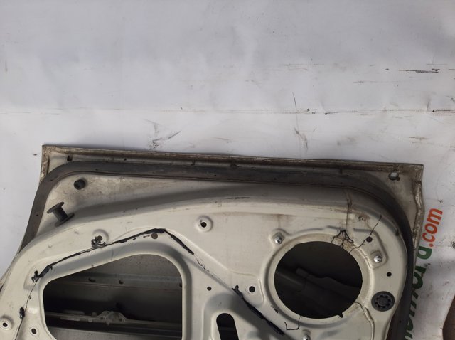 Двері пасажирські задні праві 60409AG0609P SUBARU