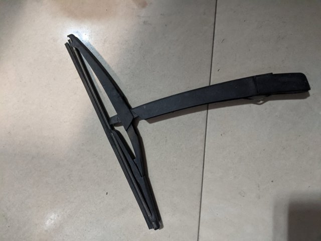 Важіль-поводок двірника заднього скла 6429W3 PEUGEOT