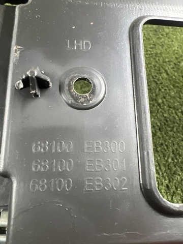 Торпеда приладова панель 681004X11B NISSAN