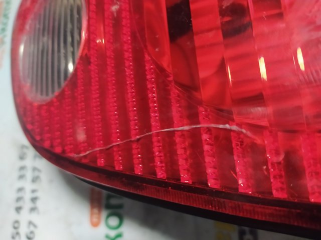 Задній правий стоп 6Q6945096B VAG