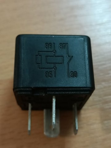 Реле вентилятора 6U0906061A VAG