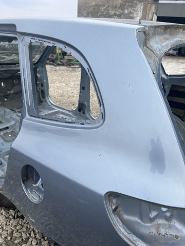 Крило заднє 701002B2B0 HYUNDAI