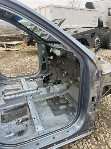 Стійка кузова передня, права 711202BB10 HYUNDAI