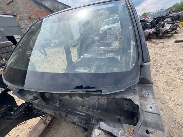 Скло лобове 72700JG40A NISSAN