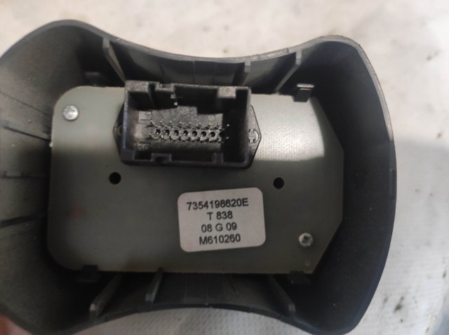 Кнопка аварійки 7354198620E FIAT