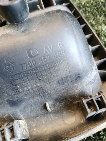 Ручка двері лівою зовнішня перед/зад 7700352488 RENAULT