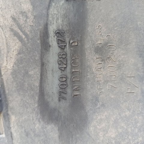 Бампер задній 7701469769 RENAULT