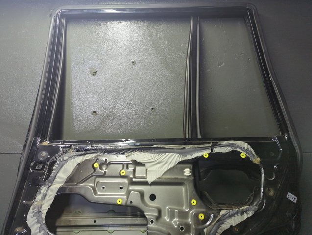 Двері задні в зборі 77020H1010 HYUNDAI