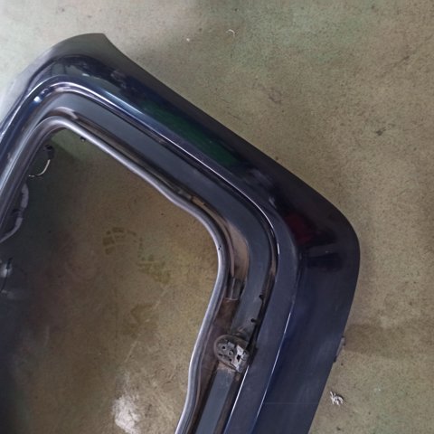 Задні двері багажника Renault Megane SCENIC