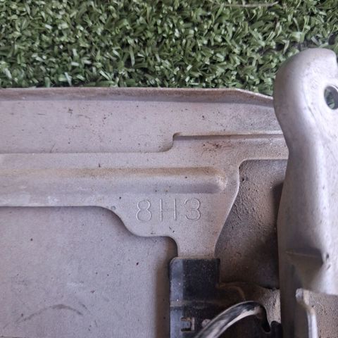 Лючок (дверцята) бензобака 788308H300 NISSAN