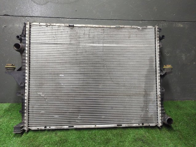 Радіатор водяний 7L0121253A VAG
