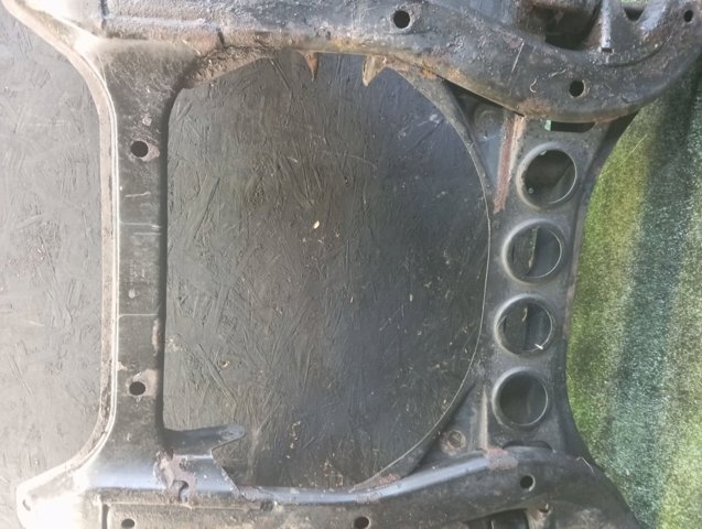 Підрамник передній 7L0499030H VAG