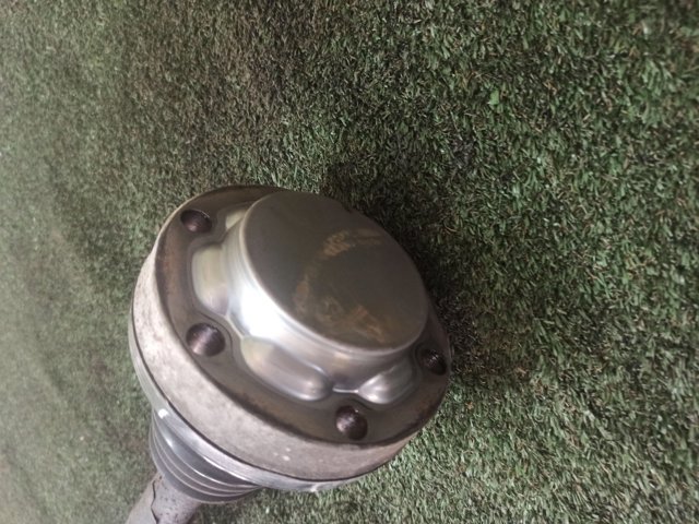 Напіввісь задня 7L0501201C VAG