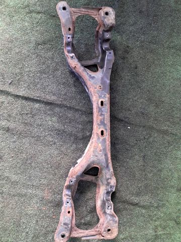 Балка задньої підвіски (підрамник) верхній 7L0512369B VAG