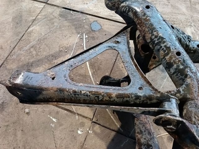 Підрамник задній 7L0599030N VAG