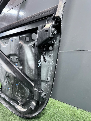 Рама дверей передніх лівих 7L0837353E VAG