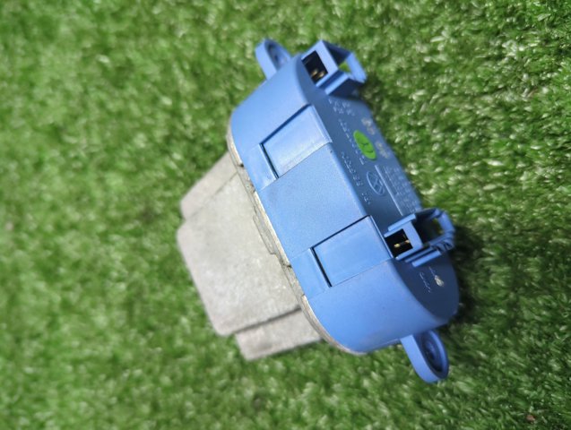 Резистор печки задній 7L0907521 VAG