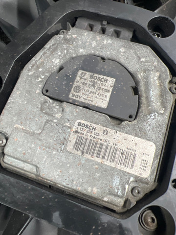 Радіатор охолодження двигуна 7L6121253B VAG