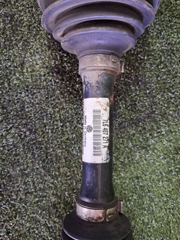 Вісь передня в зборі 7L6407271A VAG