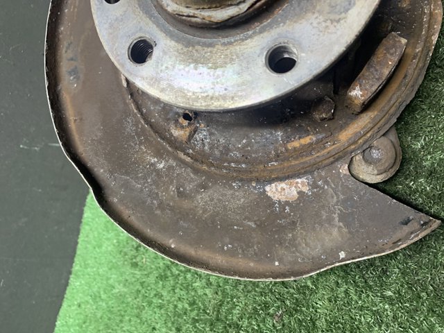 Цапфа поворотного кулака 7L6505436A VAG