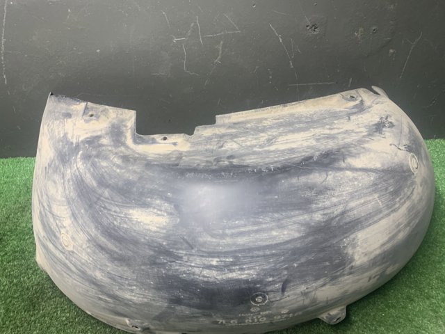 Підкрилок заднього крила, лівий 7L6810971A VAG