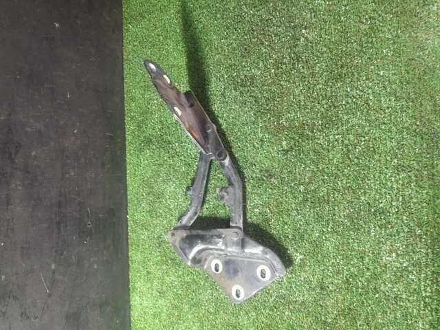 Завіс капота, правий 7L6823302A VAG