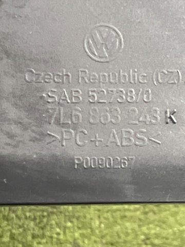 Консоль центральна панелі керування 7L6863243K VAG