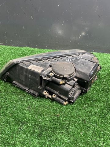 Основна фара - вставка 7L6941016CF VAG