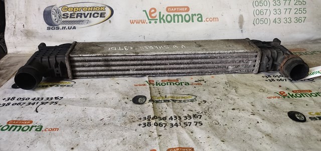 Охолоджувач наддувочного повітря 7M0145805 VAG