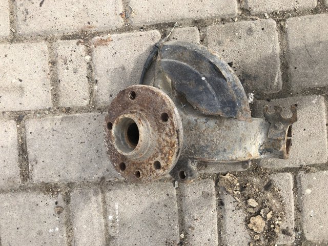 Цапфа поворотного кулака 7M0407255G VAG