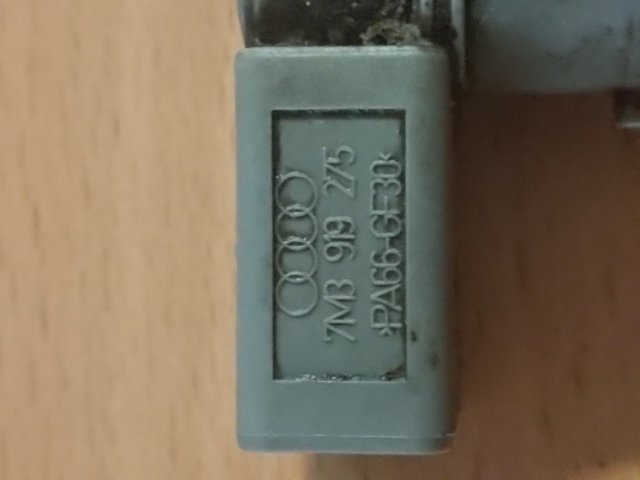 Датчик сигналізації паркування (парктронік), задній 7M3919275 VAG