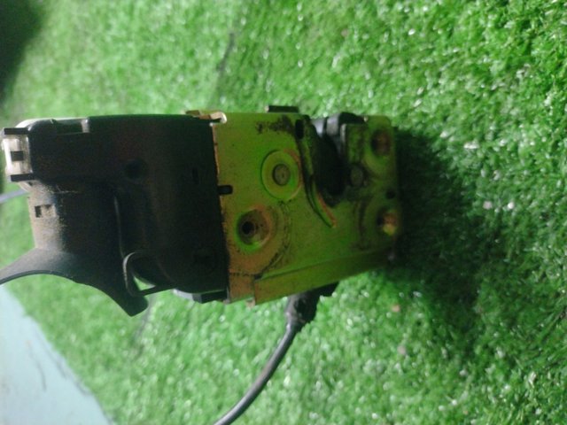 Замок водійських дверей 8200027780 RENAULT
