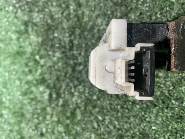 Замок кришки багажника 8200076240 RENAULT
