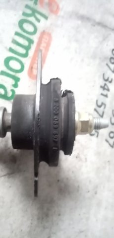 Ліва подушка двигуна 8200089697 RENAULT