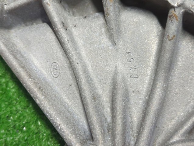 Кронштейн генератора (натяжний) 8200100148 RENAULT