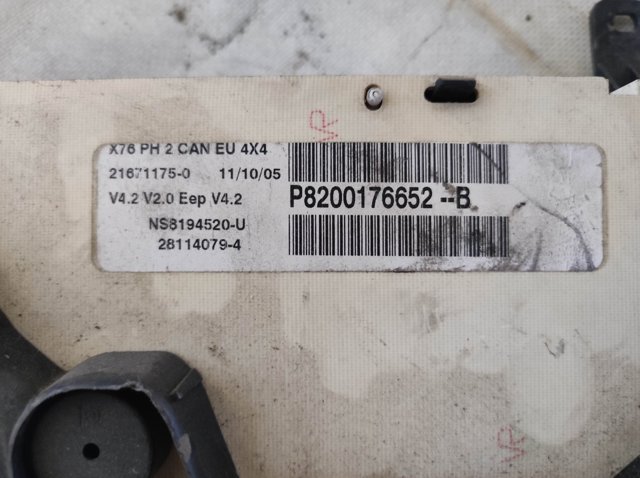Прилади управління 8200176652 RENAULT