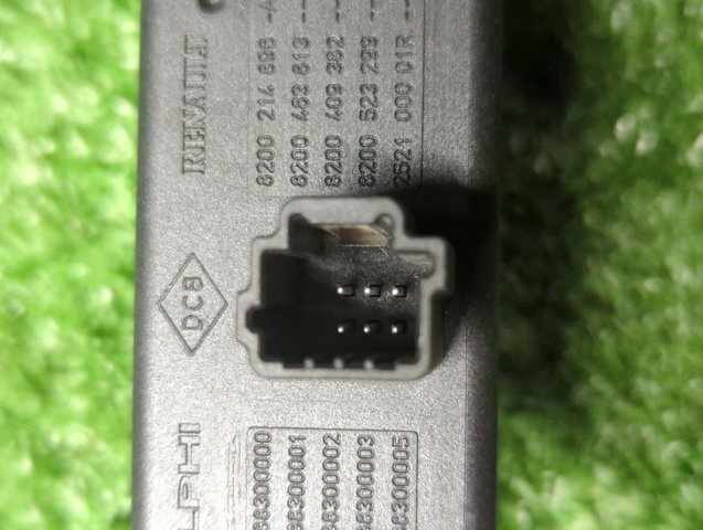 Кнопка аварійки 8200214896 RENAULT