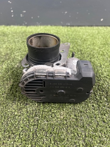 Блок дросельної заслінки 8200330810E NISSAN