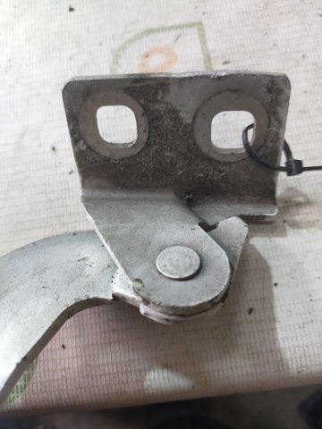 Завіса капота права 8200386304 RENAULT