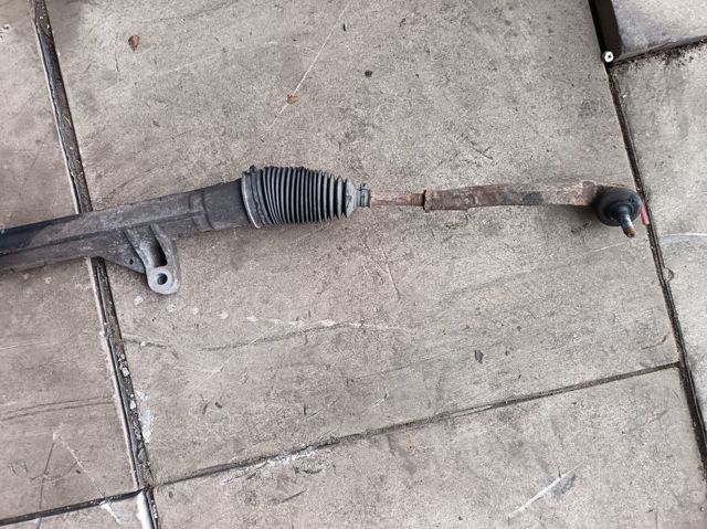 Рейковий рульовий механізм 8200463517 RENAULT