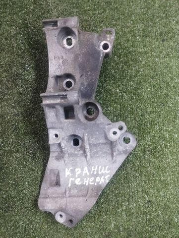 Кріплення генератора 8200695957 NISSAN
