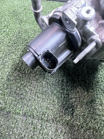 Клапан EGR рециркуляції газів 8200836385 RENAULT