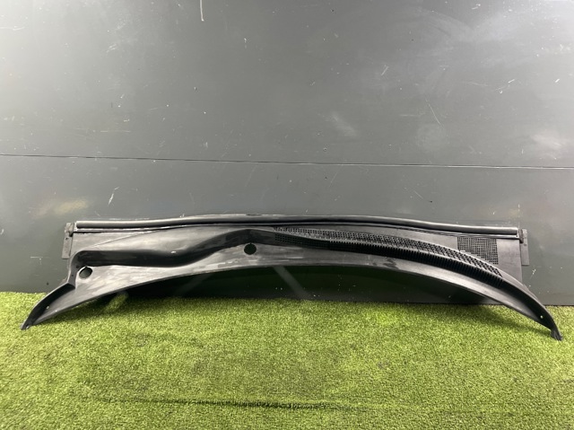 Водостік лобового скла, жабо 861503K001 HYUNDAI