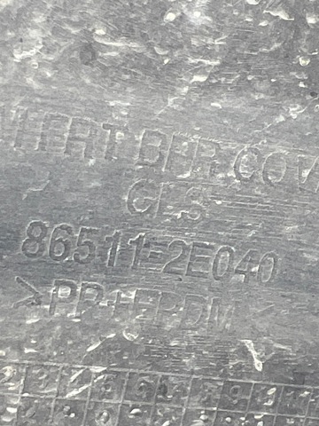 Бампер на авто 865112E040 HYUNDAI